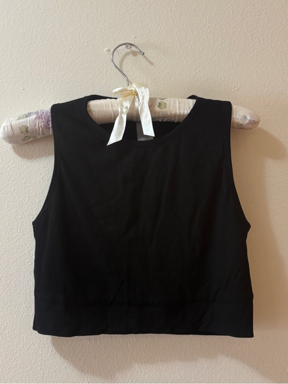 Kittenish Black Ribbed Crop Tank Top